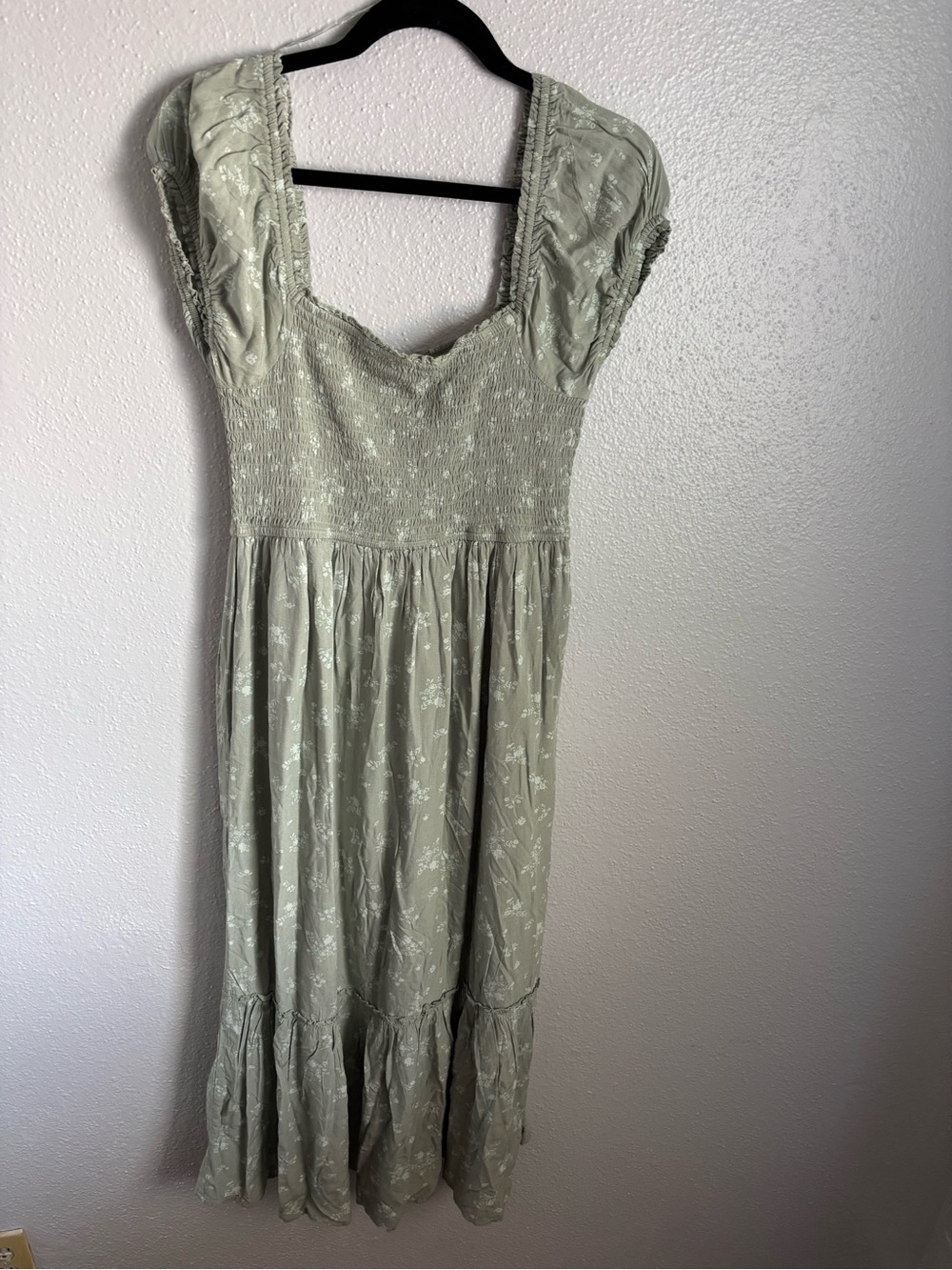 Aeropostale Sage Green Floral Maxi Dress with Smocked Cottagecore Boho Y2K